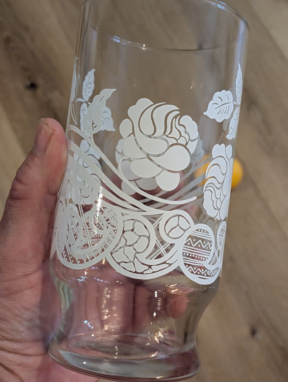 Vintage Libbey Set of 4 Etched Floral Highball Glasses with Gold Rims - Picture 4 of 8